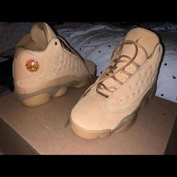 US 6.5 YOUTH JORDAN 13 RETRO WHEAT - Picture 1 of 3